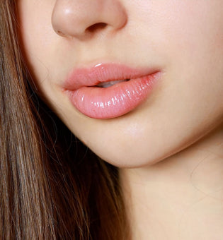 How to Use a Lip Exfoliator for Softer Lips