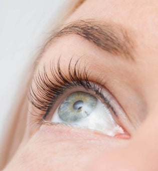  5 Ways You Could Be Damaging Your Lashes