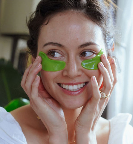 Blog Feed Article Feature Image Carousel: Say Goodbye to Tired Eyes: How Eye Masks Can Transform Your Skincare Routine and Give You a Refreshed Look!