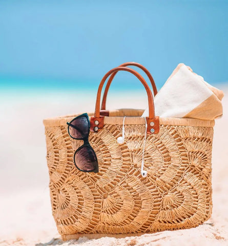 Blog Feed Article Feature Image Carousel: Beach Bag Essentials for Healthy Skin