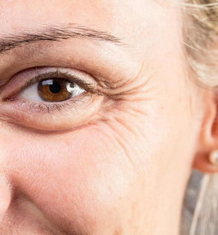  The Best Skincare Routine for Women Over 40: From Eye Bags to Jojoba Oil