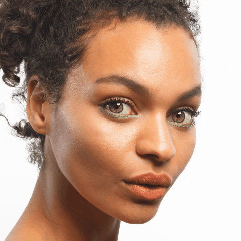 Blog Feed Article Feature Image Carousel: Upside-Down Eye Makeup Tutorial