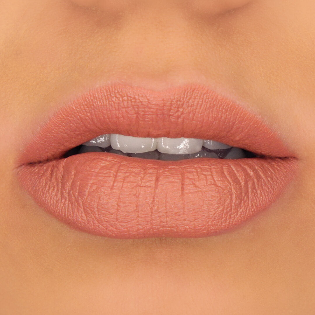 100% PURE Cocoa Butter Matte Lipstick: Cassia Applied on Lips