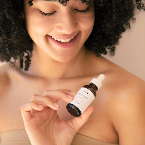 Blog Feed Article Feature Image Carousel: How To Add Rosehip Oil to Your Skincare Routine 