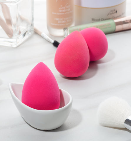 Blog Feed Article Feature Image Carousel: 6 Storage Ideas for Your Makeup Blender 