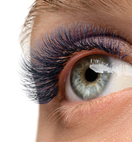 Blog Feed Article Feature Image Carousel: 4 Pretty Eye Makeup Looks with Blue Mascara 
