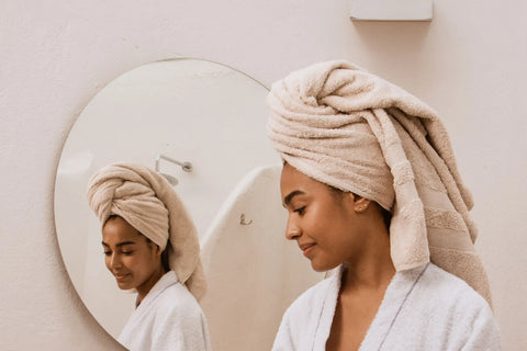 Blog Feed Article Feature Image Carousel: The Brightening Serum vs. Vitamin C Serum 