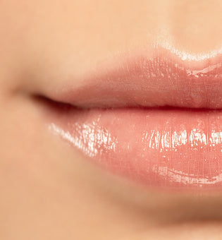  3 DIY Lip Serums for the Perfect Pout