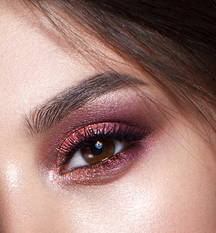 Blog Feed Article Feature Image Carousel: Tips for Trendy Smokey Eyes 