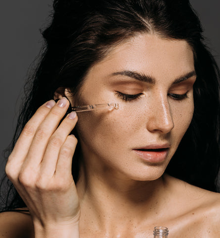 Blog Feed Article Feature Image Carousel: Should You Be Using Hyaluronic Acid for Acne? 