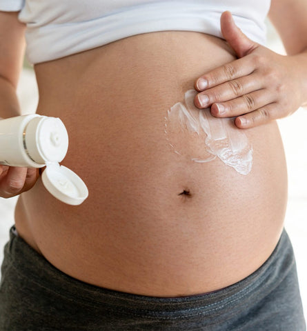 Blog Feed Article Feature Image Carousel: The Pregnancy-Safe Skin Care Guide 