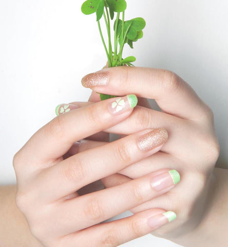 Blog Feed Article Feature Image Carousel: Saint Patrick's Day Nails 