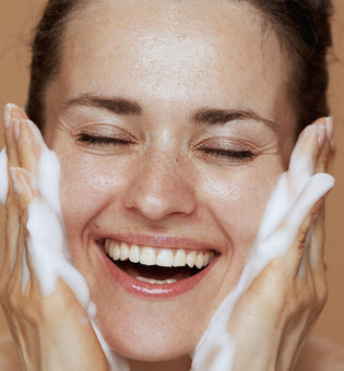  How Organic Facial Cleansers are Changing the Skincare Game