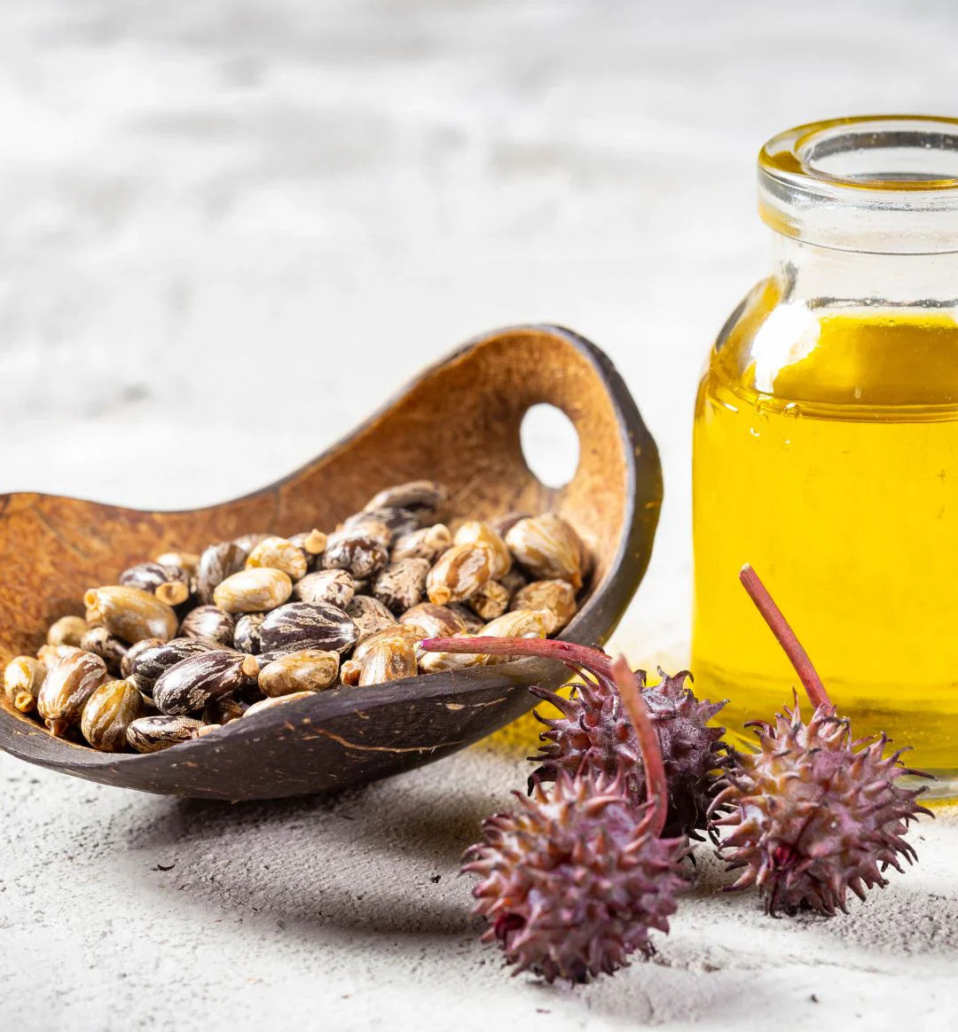 How to Use Castor Oil for Dry Skin, Wrinkles, and More, According to D ...