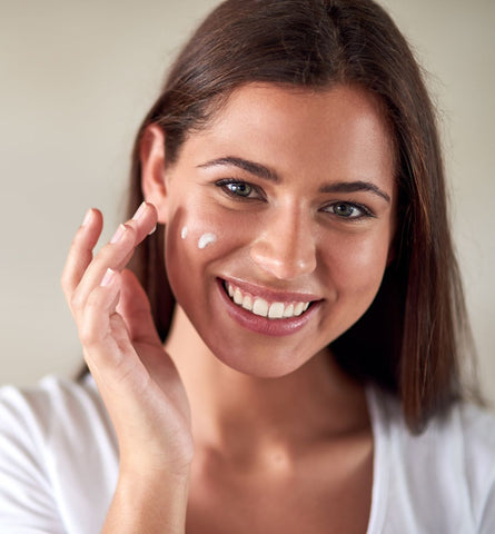 Blog Feed Article Feature Image Carousel: Skincare 101 – The Ultimate Beginner's Roadmap 
