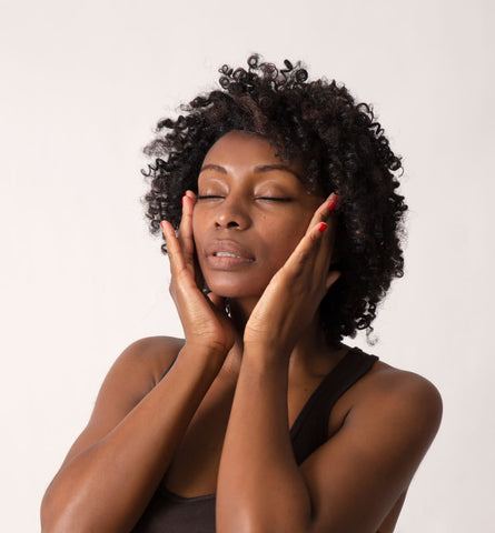 Blog Feed Article Feature Image Carousel: 5 ‘Healthy’ Skincare Habits That Are Destroying Your Skin Barrier 