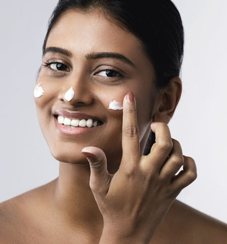 Blog Feed Article Feature Image Carousel: Face Moisturizers 101: How to Choose the Right One for Your Skin Type 