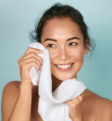 Blog Feed Article Feature Image Carousel: Face vs. Body Towels: A Skincare Guide for Towel Usage 