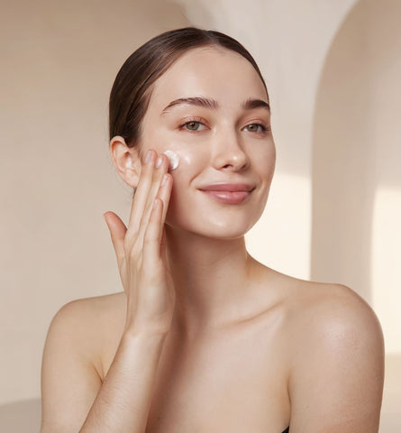 Blog Feed Article Feature Image Carousel: Non-Comedogenic Skincare: Why It’s a Game-Changer for Clear Skin 