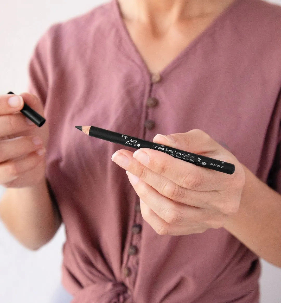 Eyeliner That Adores Your Lids – 100% PURE