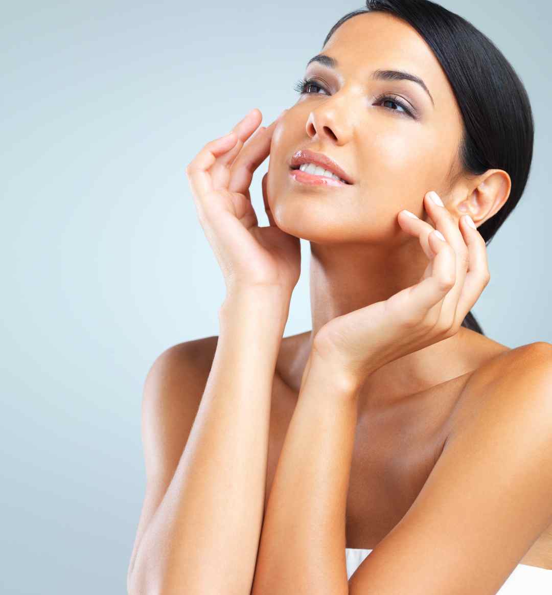100% PURE: Foundations, Colors, and Their Application