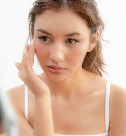Blog Feed Article Feature Image Carousel: The Science of Skin Hydration: Your Complete Guide to Quenching Thirsty Skin 