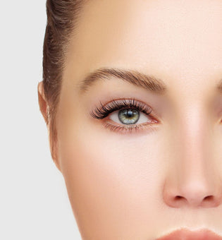  The Ultimate Guide to Treating Dark Circles: Retinol vs. Caffeine