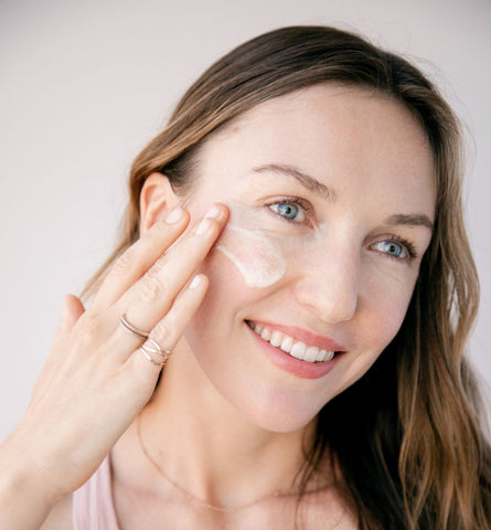 Blog Feed Article Feature Image Carousel: Uncover the Magic: The Brightening Serum Everyone's Adding to Their Routine! 