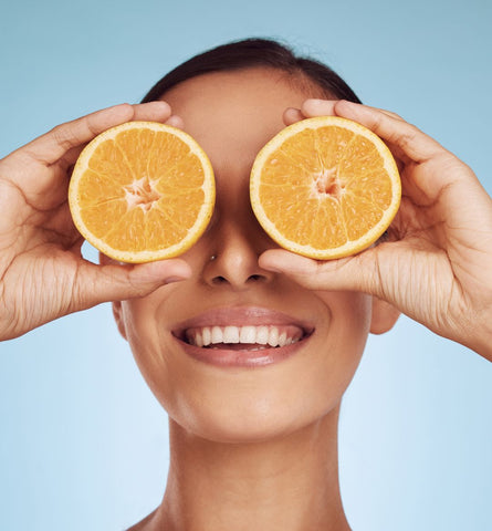 Blog Feed Article Feature Image Carousel: Vitamin C and Skin: Unpacking the Benefits 