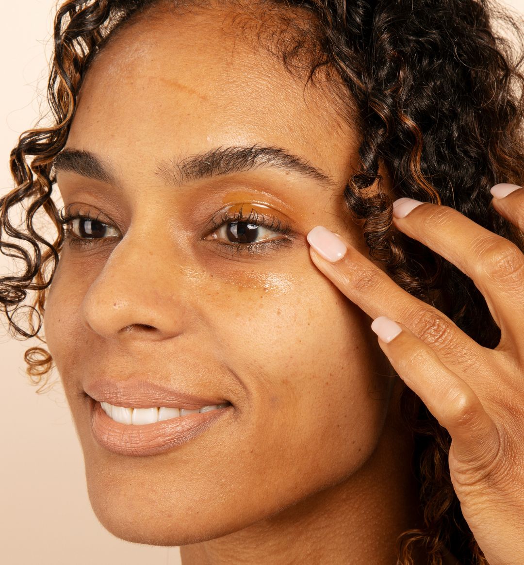 Reveal Those Youthful Eyes The AntiAging Benefits of Eye Creams and M