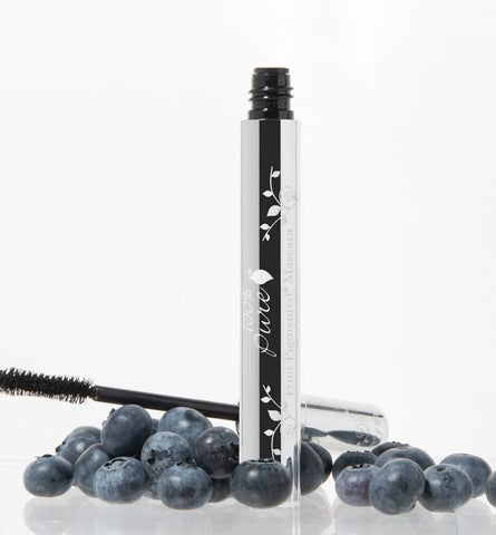 Blog Feed Article Feature Image Carousel: Staining Lashes with Tea: The Fruit Pigmented® Story 