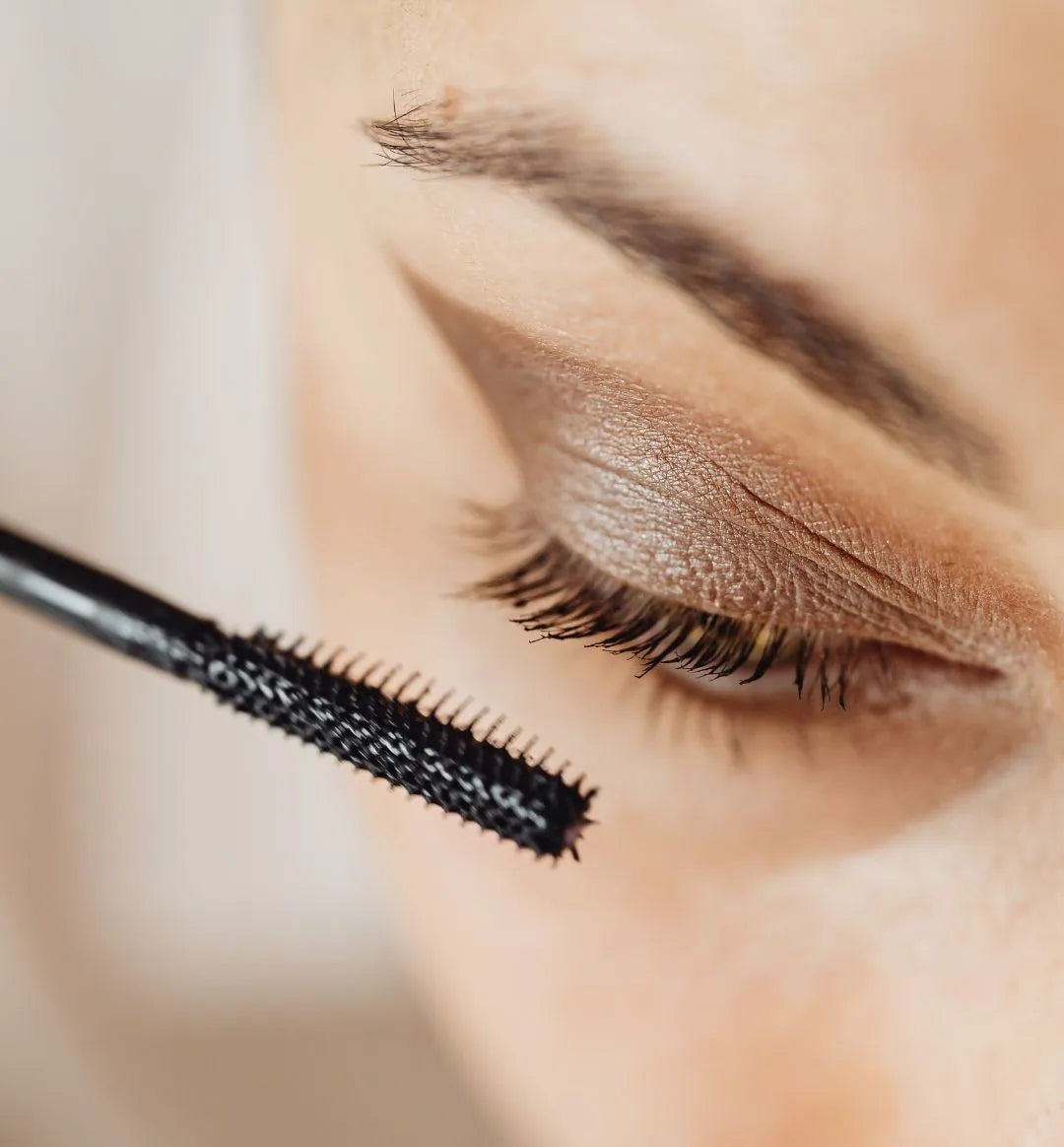 The Secret to Wholesome Lashes – 100% PURE