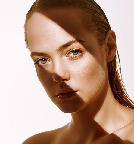 Blog Feed Article Feature Image Carousel: Which Skin Brightening Ingredients Can You Use in Summer? 