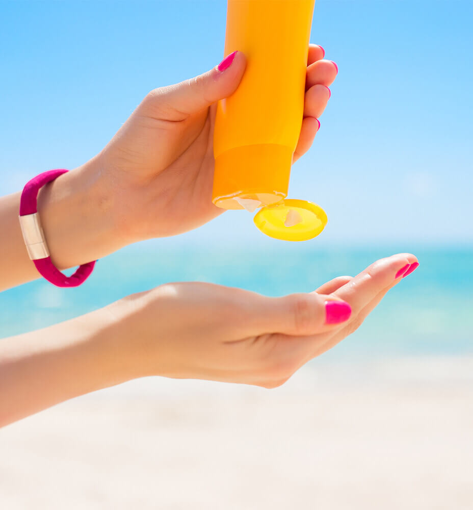 Our Favorite Mineral Sunscreens for Summer and Beyond – 100% PURE