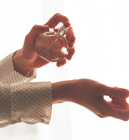 Blog Feed Article Feature Image Carousel: Non-Toxic Scents We’re Loving for Fall 