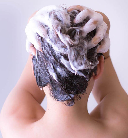 Blog Feed Article Feature Image Carousel: Should You Use a Salicylic Acid Shampoo? 