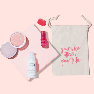  Get Glowing With Our Luminizer Glow Kit