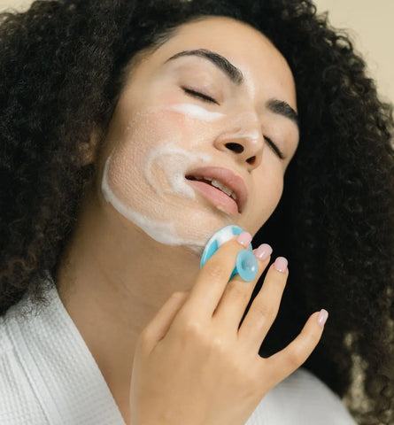 Blog Feed Article Feature Image Carousel: The Clean Beauty Guide to Cleansing for Men and Women 