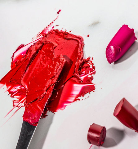 Blog Feed Article Feature Image Carousel: 4 Ways to Repurpose Your Natural Lipstick 