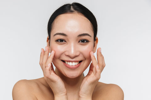 Blog Feed Article Feature Image Carousel: CoQ10 for Skin: Benefits and How to Use 
