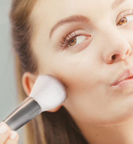 Blog Feed Article Feature Image Carousel: A Busy Girl's Guide to Face Contouring 