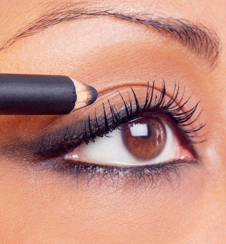 Blog Feed Article Feature Image Carousel: How to Wear Waterline Eyeliner 