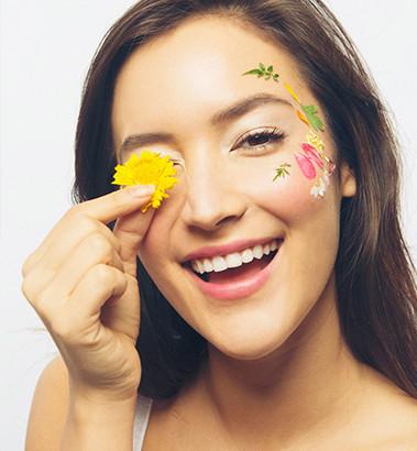 Blog Feed Article Feature Image Carousel: Desert Festival Tutorial: Flower Tattoo Look 