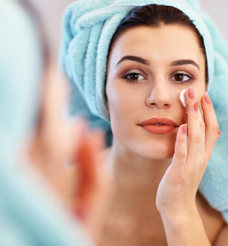 Blog Feed Article Feature Image Carousel: Which Moisturizer Should I Use? 