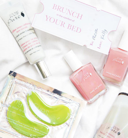 Blog Feed Article Feature Image Carousel: 5 Ways to Pamper Mom This Mother’s Day 