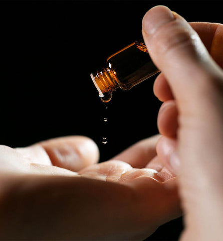 Blog Feed Article Feature Image Carousel: How to Use Essential Oils 