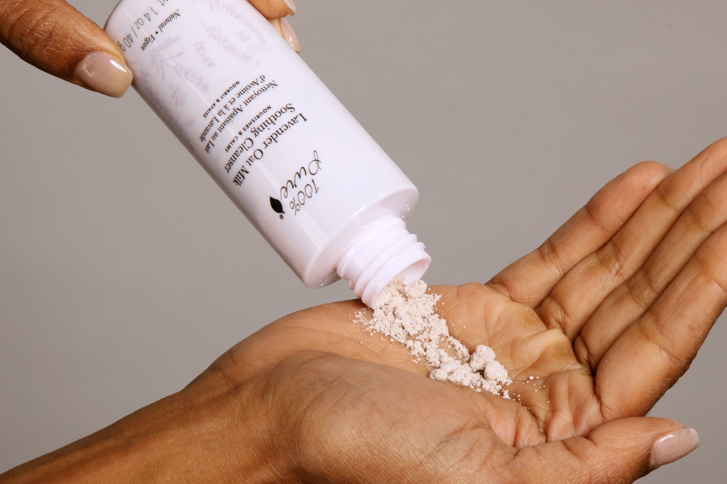 100_PURE_Lavender_Oat_Milk_Limpiador_calmante_para_la_piel_joven