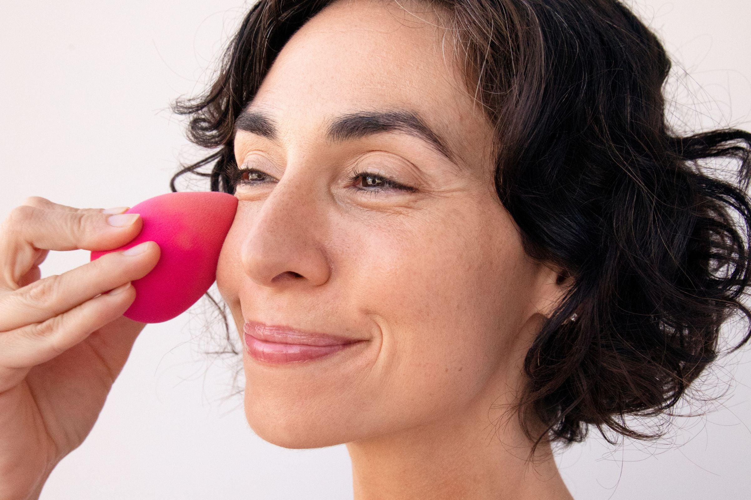 100_PURE_s_Non-Latex_Makeup_Blender