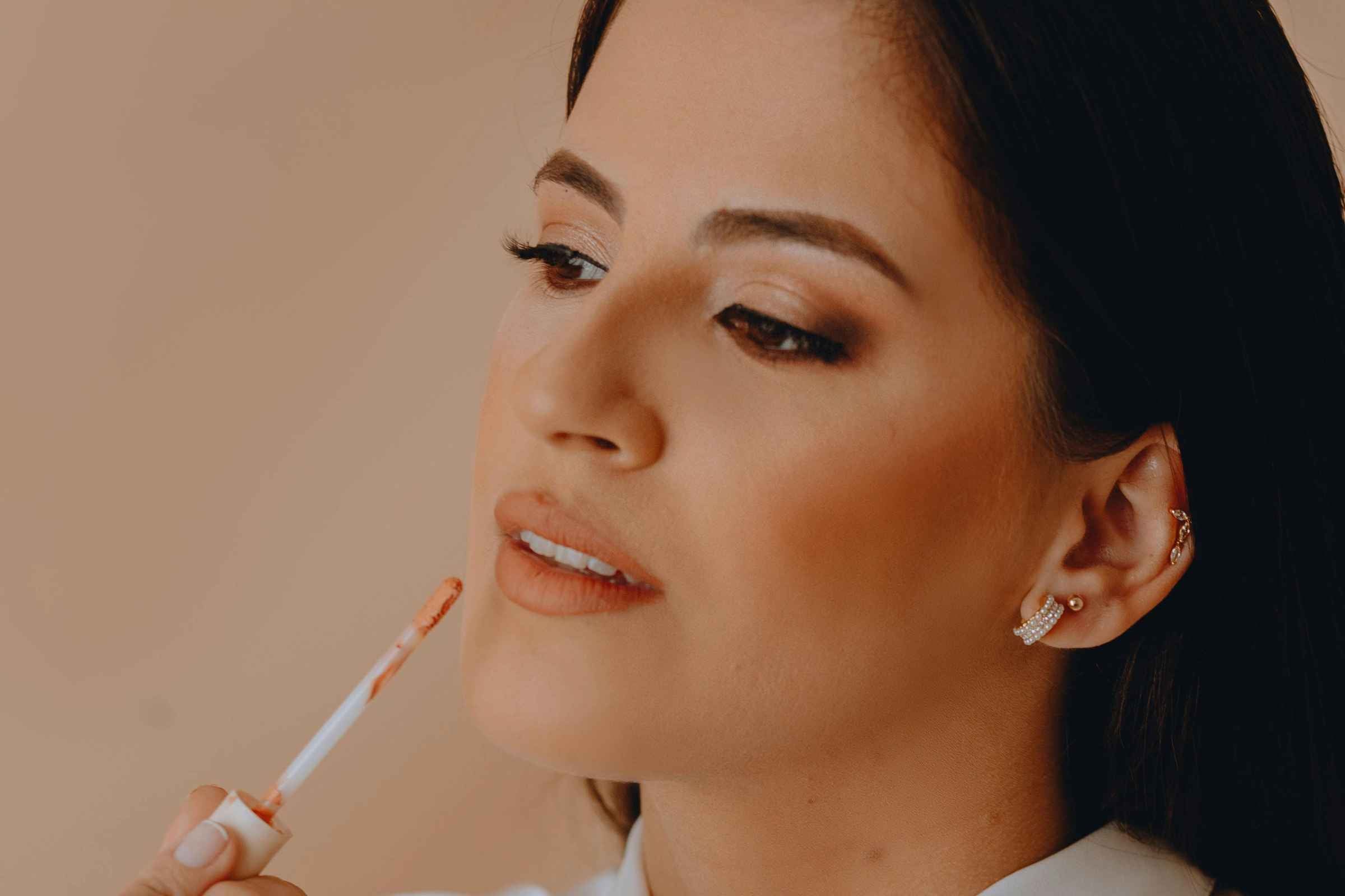 Cover_100_PURE_What_Is_a_Neutral_Undertone_How_to_Pick_the_Perfect_Makeup_Clothing