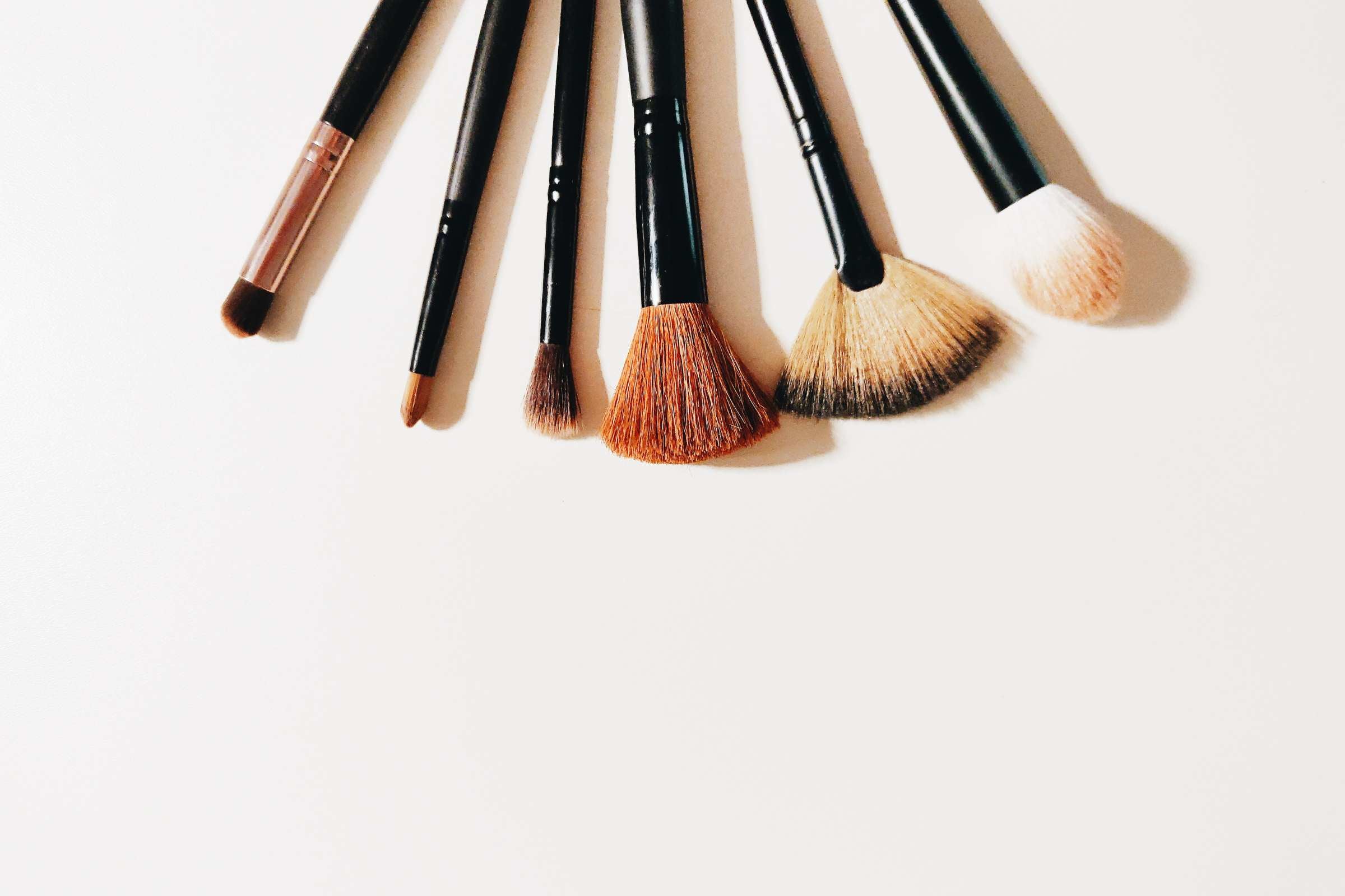 Cover_Photo_100_PURE_Are_Dirty_Brushes_Sabotaging_Your_Look__The_Ultimate_Cleaning_Guide